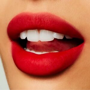 ⚡️MAC Cosmetics Powder Kiss Liquid Lipcolour - Bold Red - MAC SMASH